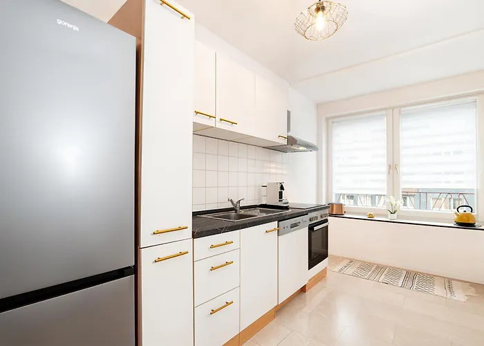 Διαμέρισμα Smart - - Perfect For 5 Guests! - Balcony - Netflix - Free Parking Zone Έσσεν